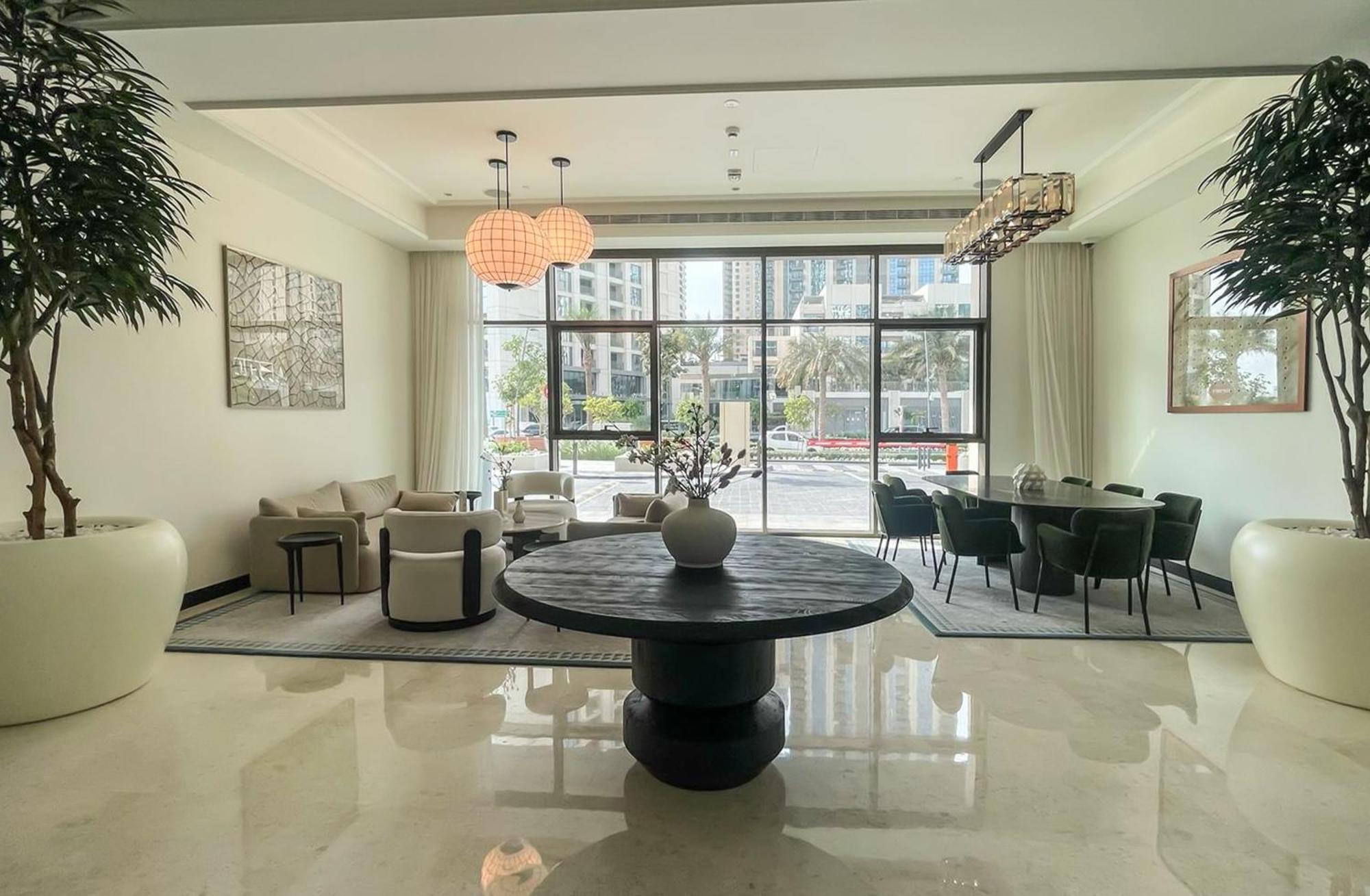 Elite Lux Homes - Creek Oasis: 2br Luxe W Burj View