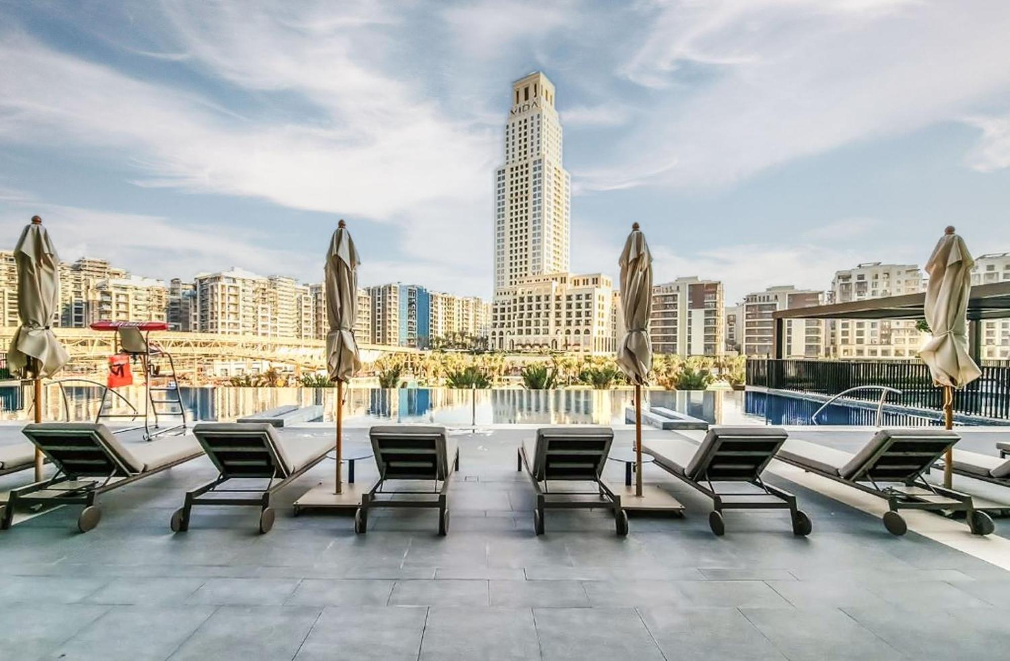 Elite Lux Homes - Creek Oasis: 2br Luxe W Burj View Apartment
