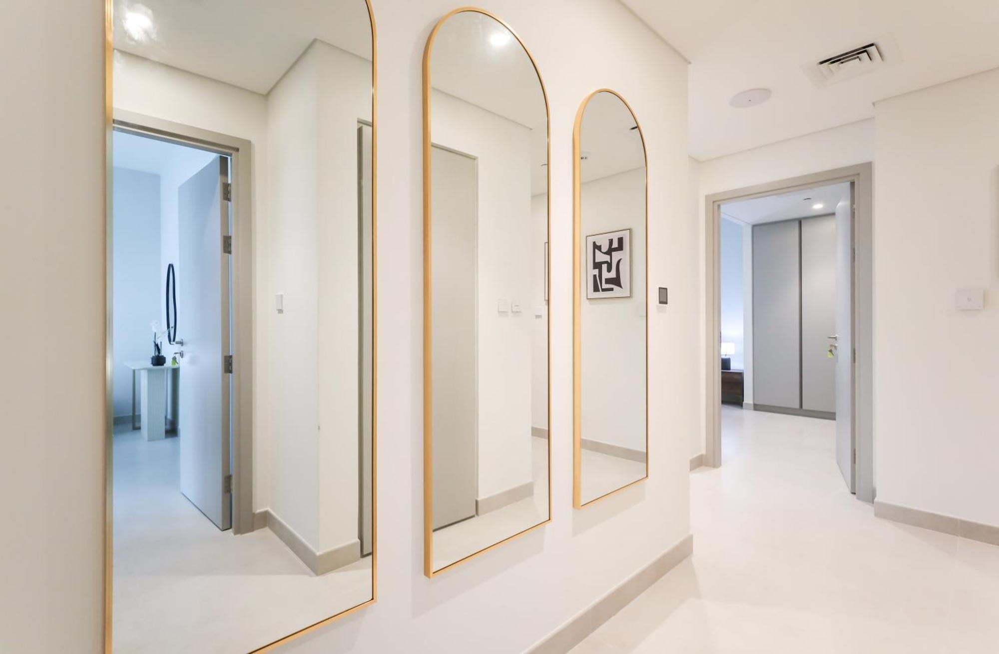 Elite Lux Homes - Creek Oasis: 2br Luxe W Burj View *