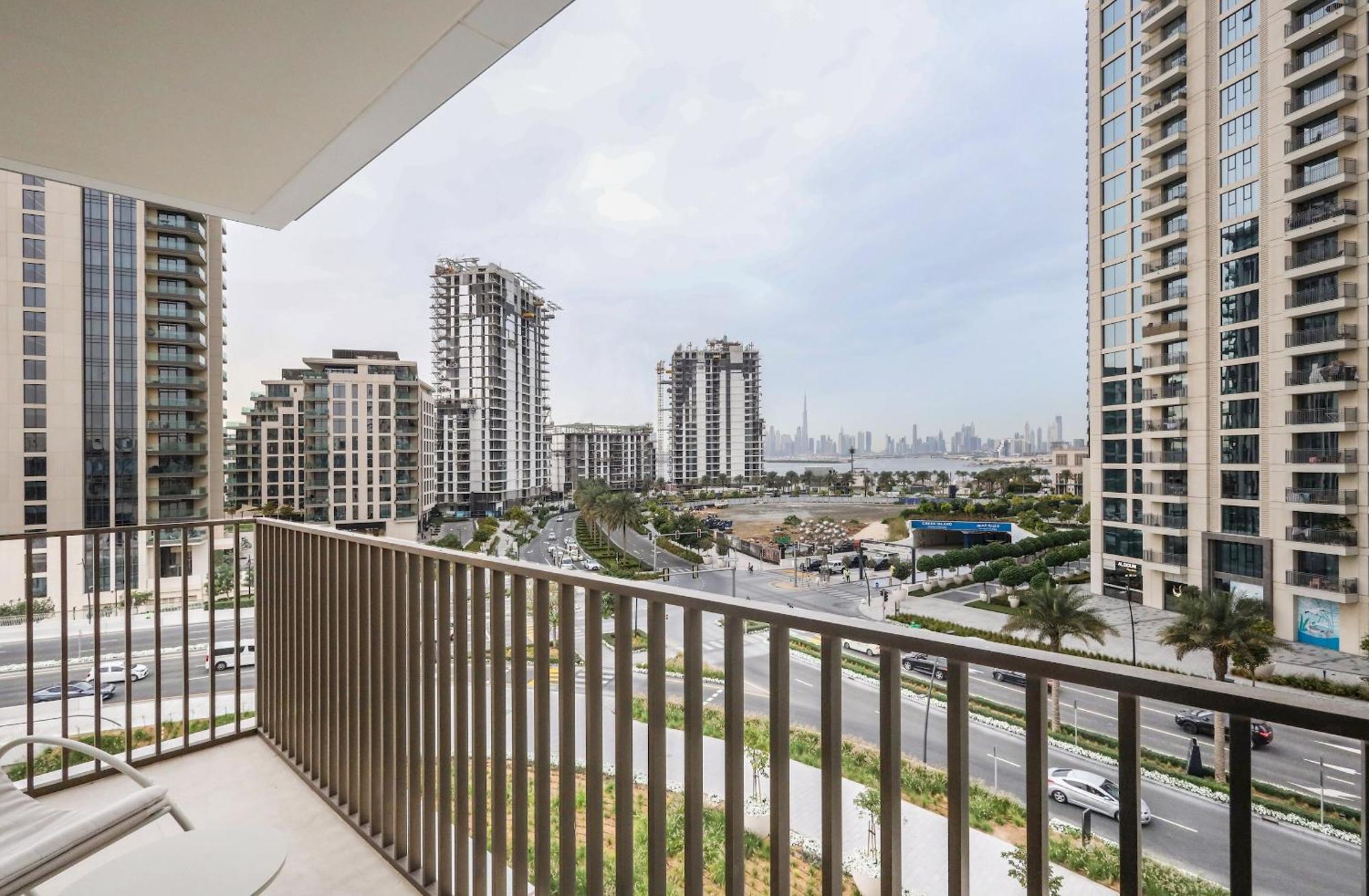 Elite Lux Homes - Creek Oasis: 2br Luxe W Burj View * Dubai