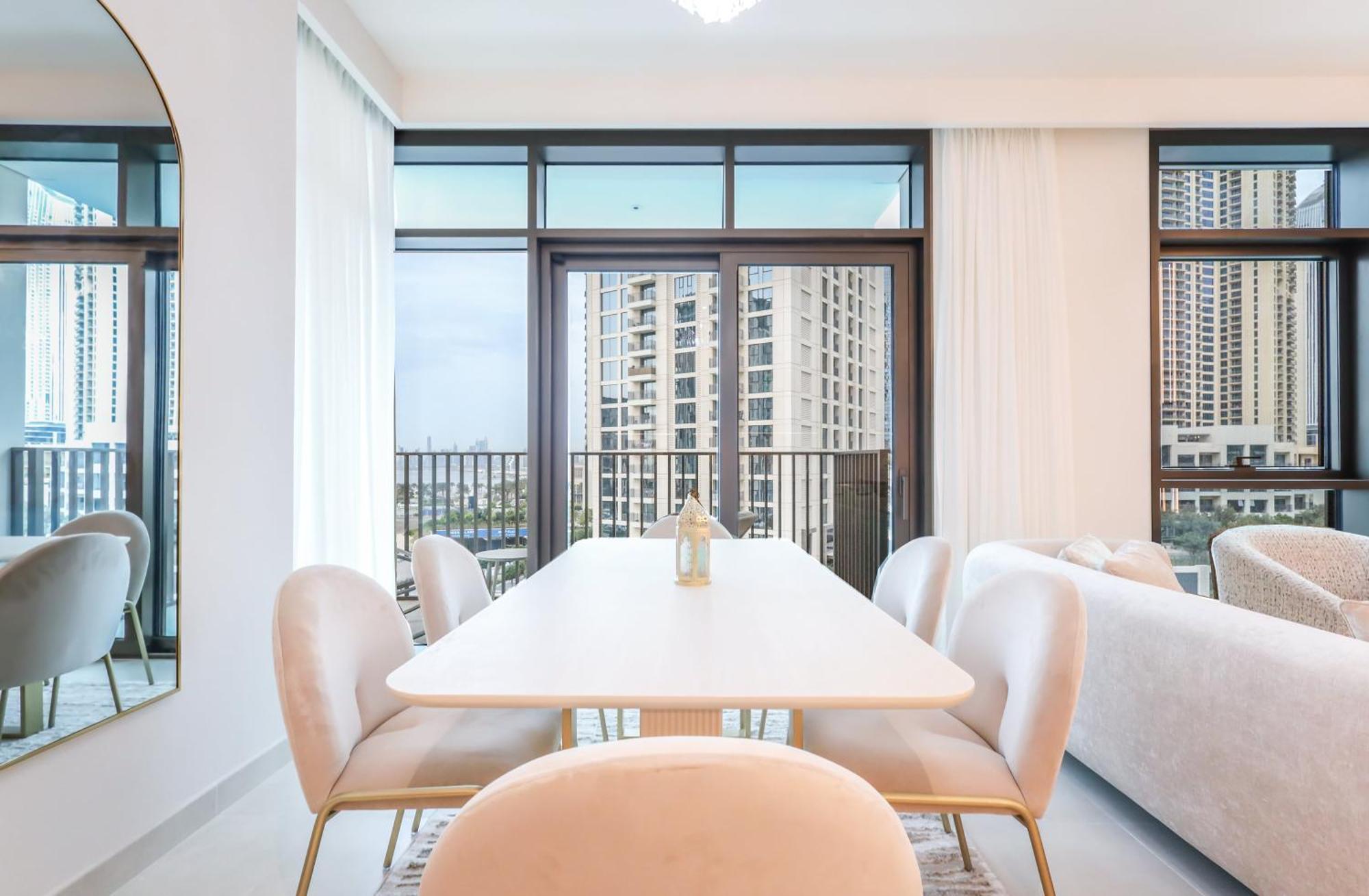 Apartment Elite Lux Homes - Creek Oasis: 2br Luxe W Burj View Dubai